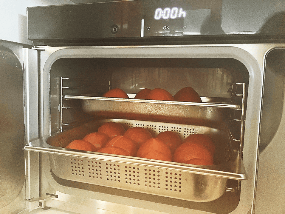 2025/8/5開催 スチーマーで蒸す丸ごとトマトの冷製スープ🍅